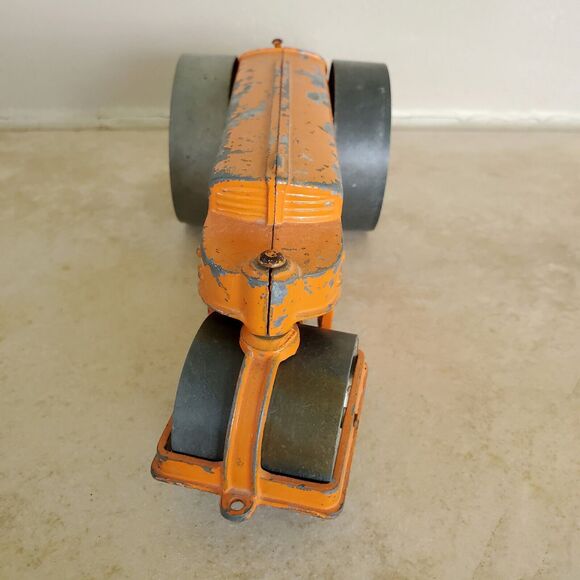 Vintage 1950's Hubley Pressed Steel Orange Diesel Steamroller collectible toy - Picture 5 of 11